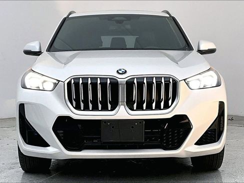 Used 2025 BMW X1 xDrive28i image 5