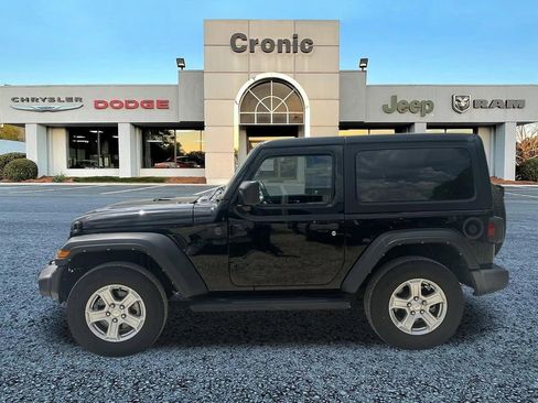 Used 2022 Jeep Wrangler Sport S AWD/4WD image 6