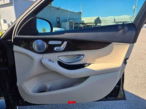 Used 2020 Mercedes-Benz C 300 Sedan image 43