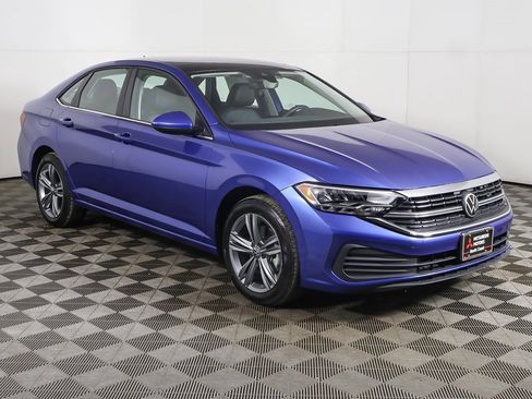 Used 2024 Volkswagen Jetta SE w/ Panoramic Sunroof Package image 49