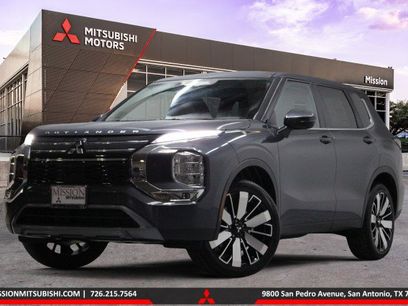 New 2025 Mitsubishi Outlander SE
