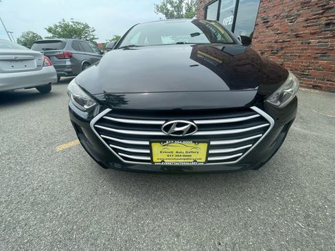 Used 2018 Hyundai Elantra SEL FWD image 8