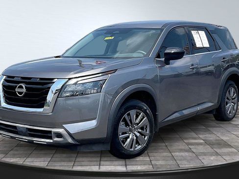 Certified 2023 Nissan Pathfinder S FWD image 13