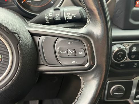 Used 2020 Jeep Wrangler Sport AWD/4WD image 21