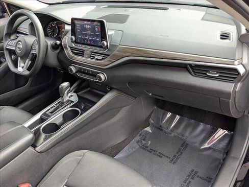 Used 2023 Nissan Altima 2.5 SV image 20