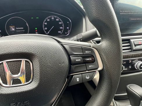 Used 2018 Honda Accord EX image 19
