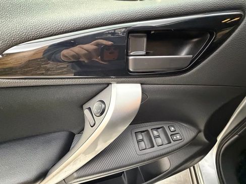 Used 2022 Mitsubishi Eclipse Cross ES image 24