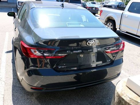 Used 2025 Toyota Camry LE FWD image 10