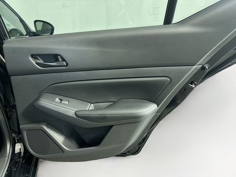 Used 2024 Nissan Altima 2.5 SV w/ SV Premium Package image 31