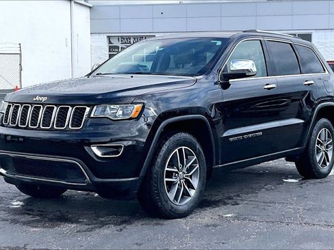 Used 2018 Jeep Grand Cherokee Limited AWD/4WD image 7
