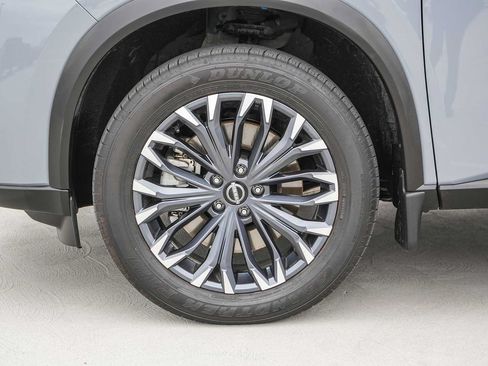 Used 2025 Nissan Rogue SL w/ Tech Package AWD/4WD image 5
