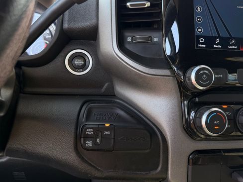 Used 2022 RAM 3500 Tradesman image 38