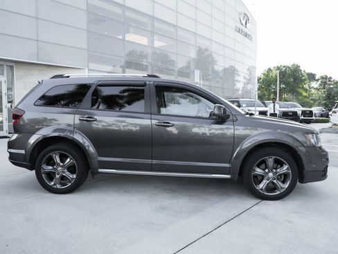 Used 2016 Dodge Journey Crossroad FWD image 11