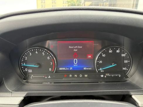 Used 2020 Ford Explorer XLT w/ Equipment Group 202A AWD/4WD image 16