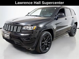 Used 2019 Jeep Grand Cherokee Altitude RWD video 1