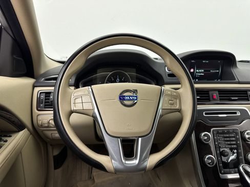 Used 2016 Volvo XC70 T5 Premier w/ Convenience Package image 4