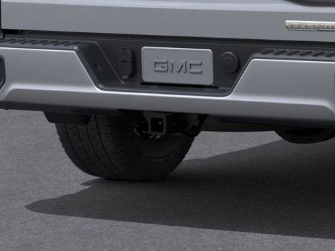 New 2026 GMC Sierra 1500 Elevation image 14