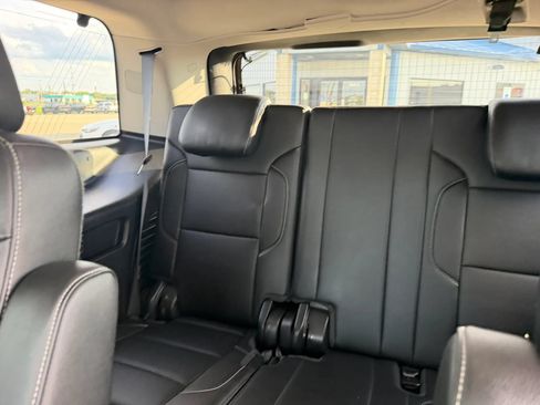 Used 2019 GMC Yukon SLT w/ Premium Edition AWD/4WD image 35
