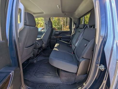 Used 2022 GMC Sierra 2500 SLE w/ SLE Convenience Package image 10
