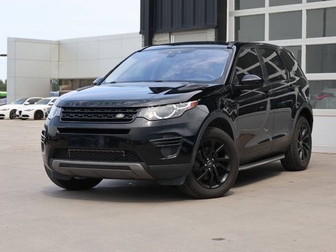 Used 2017 Land Rover Discovery Sport SE AWD/4WD image 3