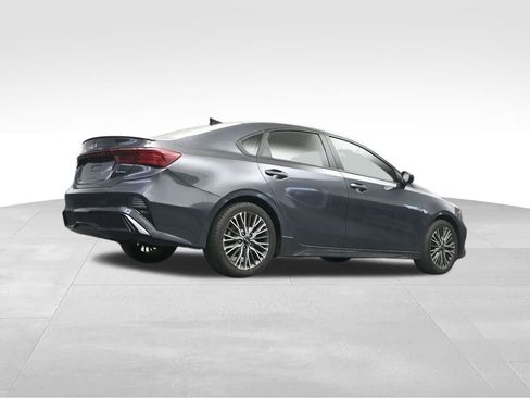 Used 2023 Kia Forte GT-Line FWD image 13