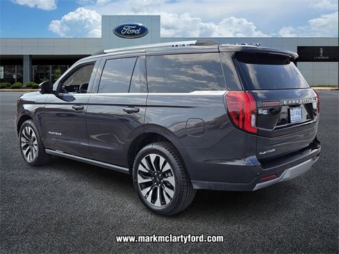 New 2026 Ford Expedition Platinum image 3