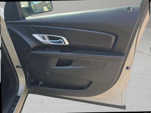 Used 2014 GMC Terrain SLE FWD image 20