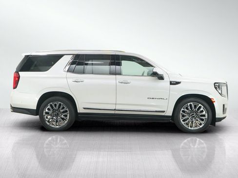 Used 2024 GMC Yukon Denali Ultimate AWD/4WD image 7