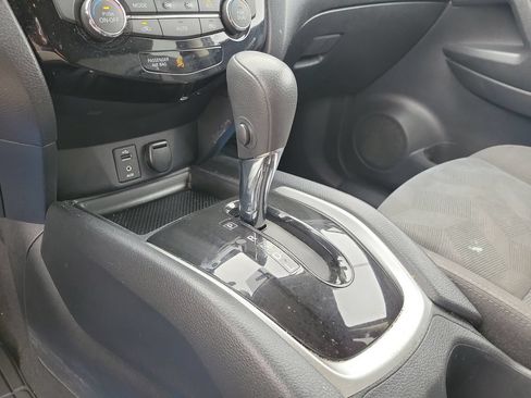 Used 2016 Nissan Rogue AWD image 31