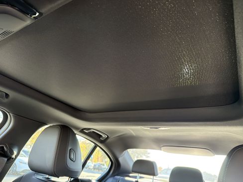 New 2026 BMW 330i Sedan w/ M Sport Package image 3