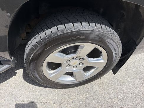 Used 2019 Chevrolet Tahoe LS w/ All-Season Package AWD/4WD image 12