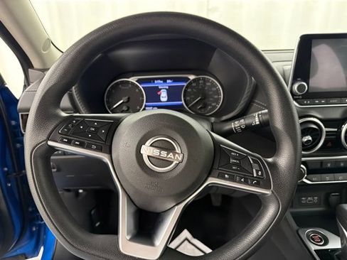 Used 2024 Nissan Sentra SV FWD image 10