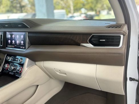 Used 2021 GMC Yukon Denali w/ Denali Ultimate Package image 28