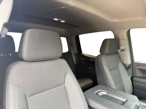 Used 2024 Chevrolet Silverado 1500 LT AWD/4WD image 25