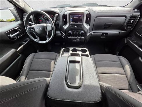 Used 2025 Chevrolet Silverado 1500 Custom Trail Boss w/ Turbomax Blackout Package AWD/4WD image 13