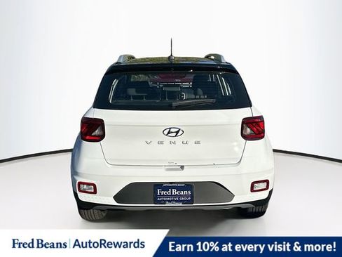 New 2026 Hyundai Venue SEL image 19