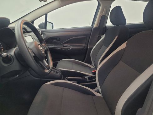 Used 2025 Nissan Versa S w/ Trunk Package FWD image 17