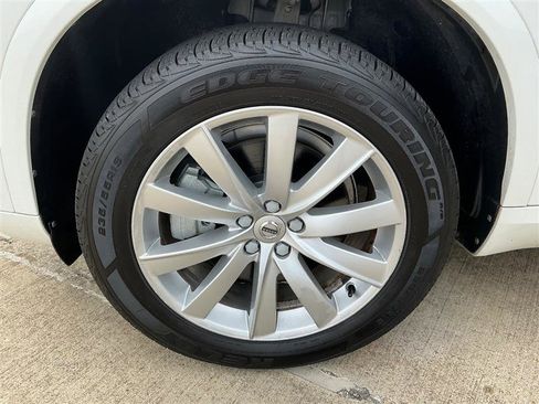 Used 2018 Volvo XC90 T6 Momentum w/ Momentum Plus Package image 23