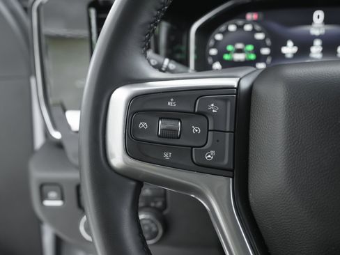 Used 2025 Chevrolet Silverado 2500 LT w/ Convenience Package image 16