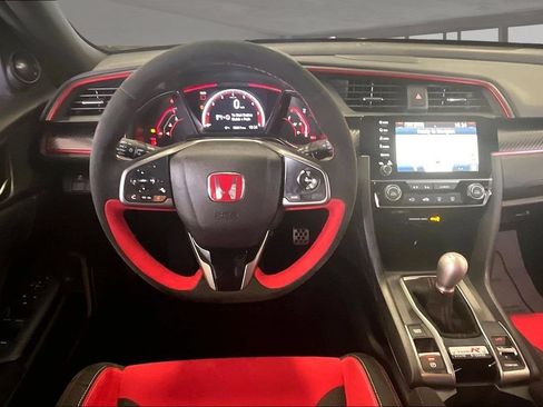 Used 2019 Honda Civic Type R image 8
