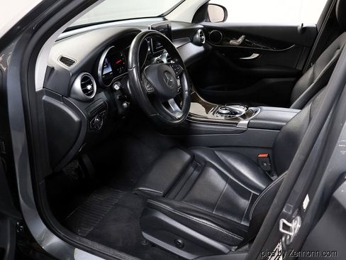 Used 2016 Mercedes-Benz GLC 300 4MATIC image 12