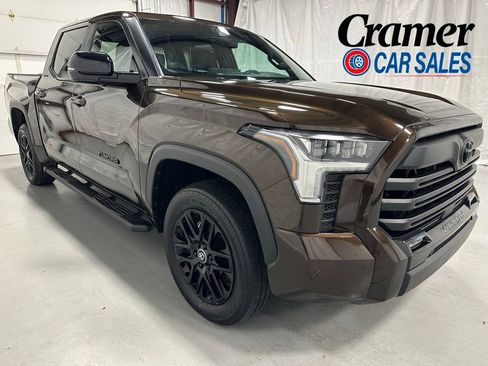 Used 2025 Toyota Tundra Limited image 1