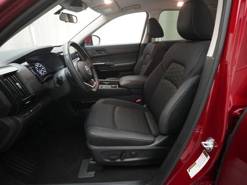 Certified 2024 Nissan Pathfinder SV AWD/4WD image 7