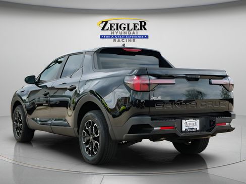 Certified 2024 Hyundai Santa Cruz SEL FWD image 5