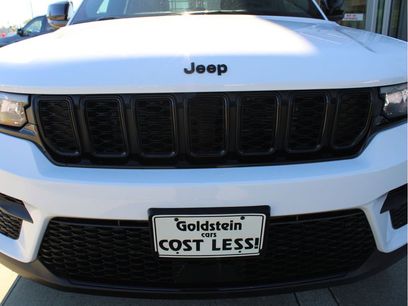 New 2025 Jeep Grand Cherokee Altitude