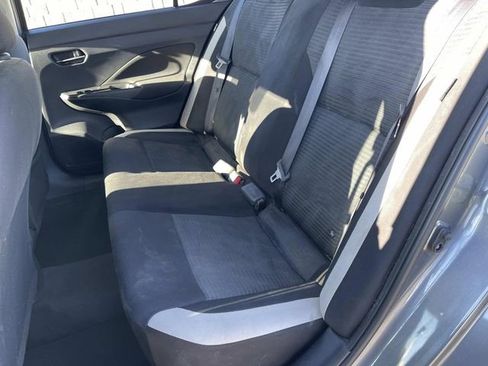 Used 2022 Nissan Versa SV image 19