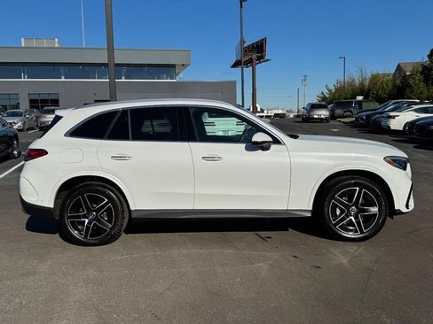 Used 2024 Mercedes-Benz GLC 300 4MATIC image 2