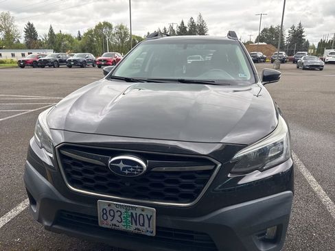 Used 2020 Subaru Outback Onyx Edition XT AWD/4WD image 2