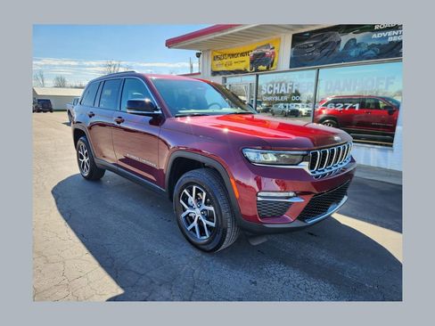 Used 2024 Jeep Grand Cherokee Limited image 1