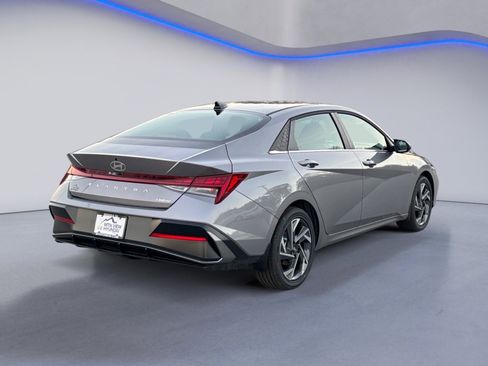 New 2026 Hyundai Elantra Limited image 5